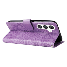 BookCover Hoes Etui voor Samsung Galaxy S24 - S25   Paars - Bloem-Motief in Reliëf