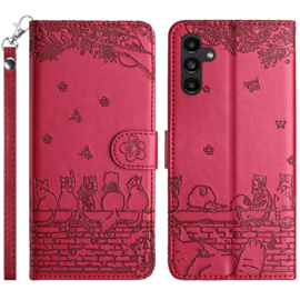 BookCover Hoes Etui voor Samsung Galaxy S24   -  S25   Rood  - Katten op muurtje - Reliëf