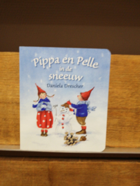 B56 Pippa en Pelle in de sneeuw (kartonboekje)