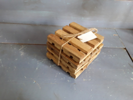 Bon351 Onderzetter (pallet)