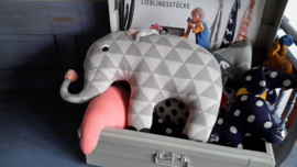 Heb01  Knuffel Olifant