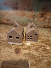 M71 (42.) Kandelaar huis taupe