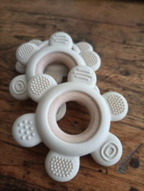 M11 (69.) Bijtring bloem (creme)