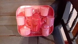 S135 Thee servies in roze plastic