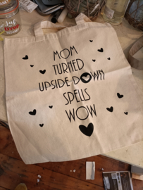(75.) Linnen tas mom turned upside down
