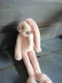 HH09 Tiny Pink Rabbit Richie