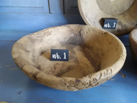 He63 (.) Oud houten schaal