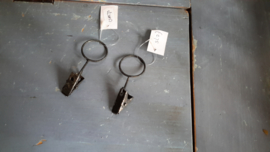 Over73 (49.) Ring met knijper