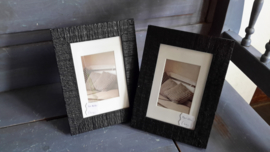 Bon286 (64.)  Zwart hout