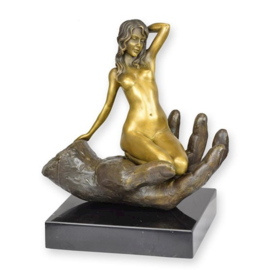 Bronzen Beeld  "Iphigenia"