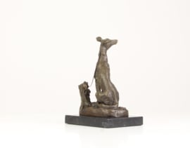 Bronzen Beeld Zittende Greyhound