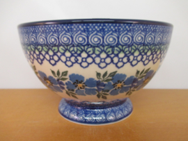 Bunzlau Bowl on foot 206-1382