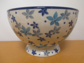 Bunzlau Bowl on foot 206-2707^