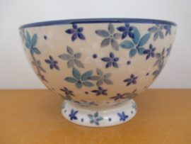 Bunzlau Bowl on foot 206-2707^