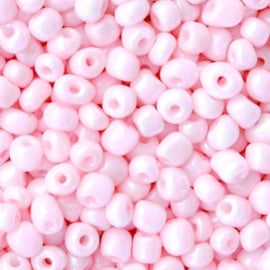 Pearl blush pink 6/0 4 mm.