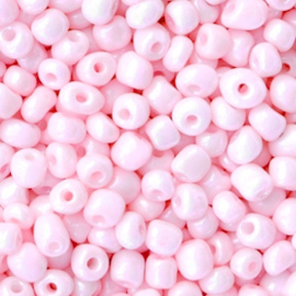 Pearl blush pink 6/0 4 mm.
