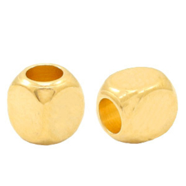 Cube goud 2,5 mm.  10 stuks