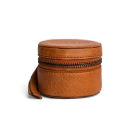 MUUD Helsinki. Handgemaakt leren ronde kubus voor handwerk accessoires 5.5x7.5cm - kleur WHISKY