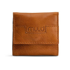 MUUD Carla. Handgemaakt leren etuitje 8 x 8 cm voor handnaai- en borduurnaalden - kleur WHISKY