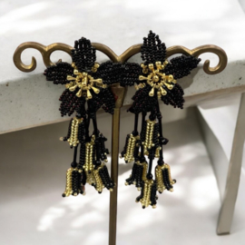 Black and gold couture