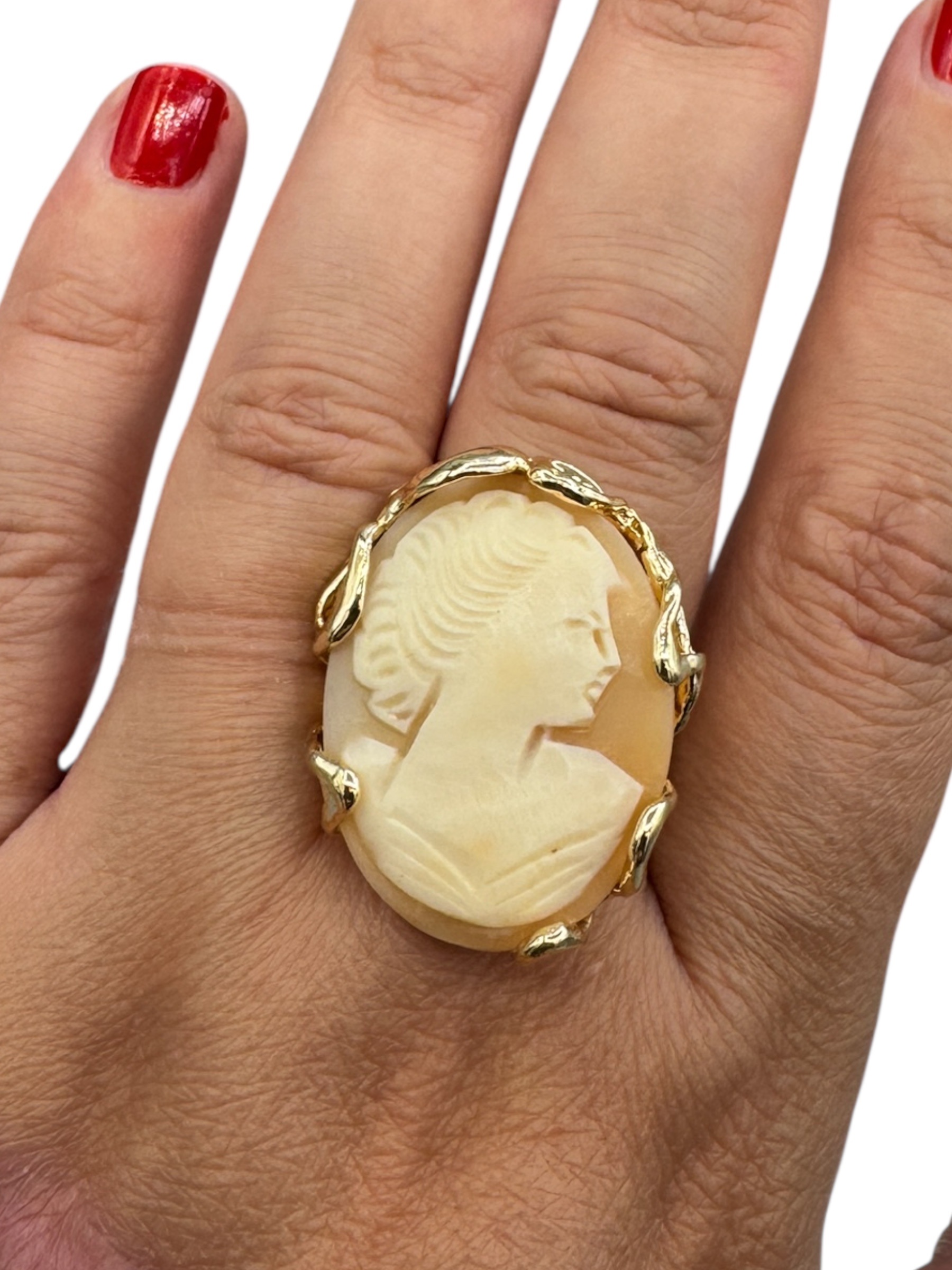 Ring sardonic camee