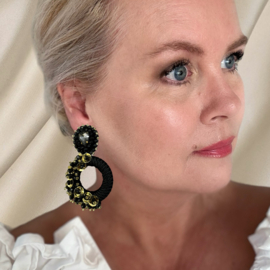 Couture oorbellen zwart