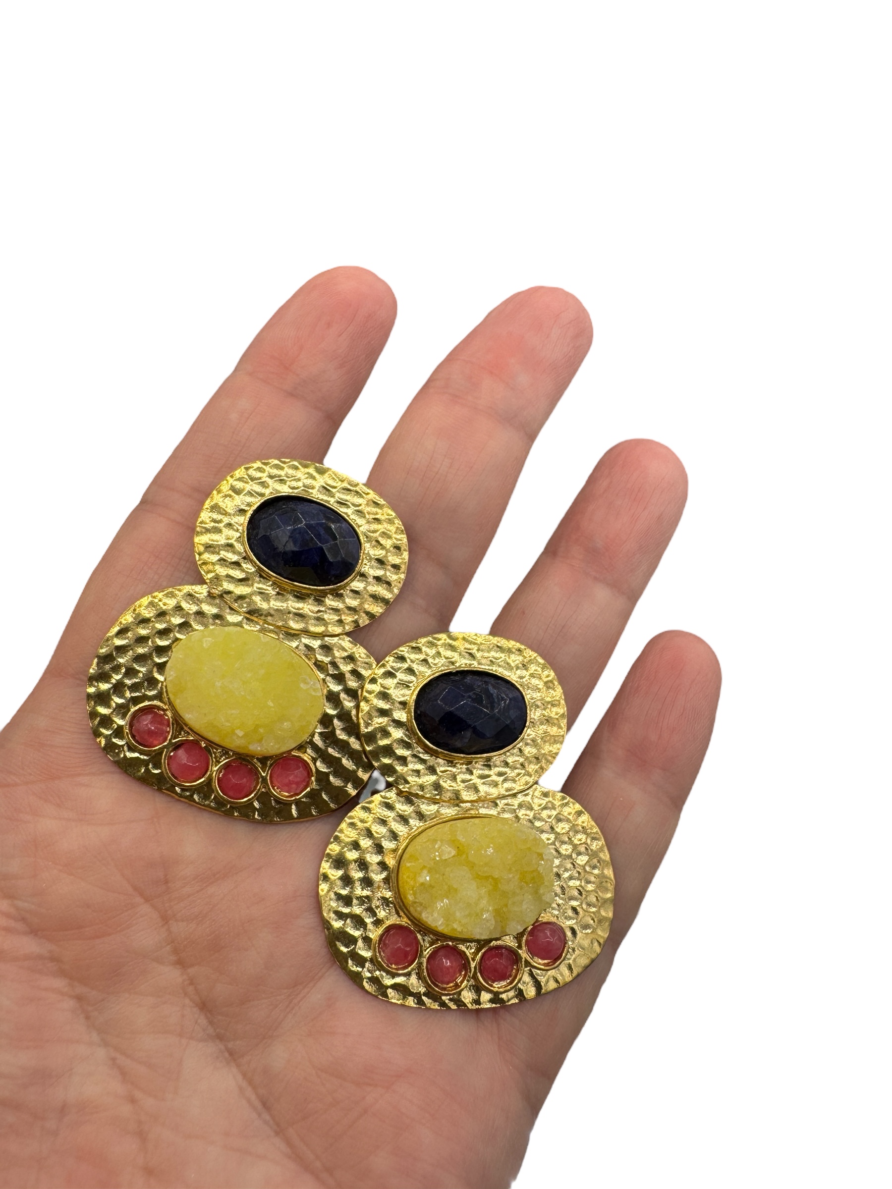 Druzy en sodaliet