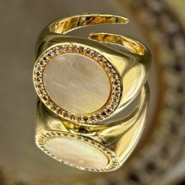 Ring mother pearl