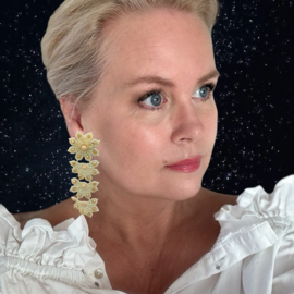 Couture oorbellen off white