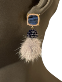 Sodaliet en fake fur