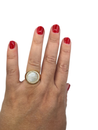 Ring mother pearl