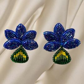 Couture oorbellen flower