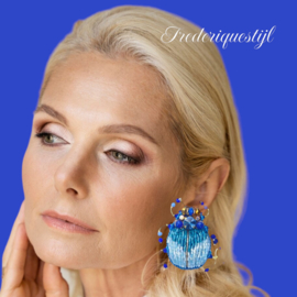 Couture oorbellen beetle blues