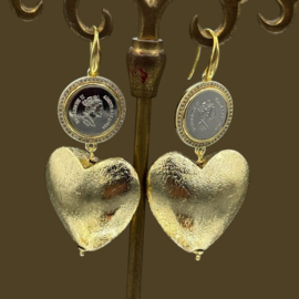 Munten brushed golden hearts