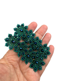 Couture oorbellen green blue