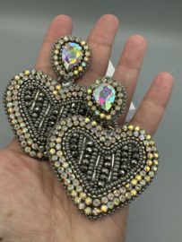 Bold hearts grey