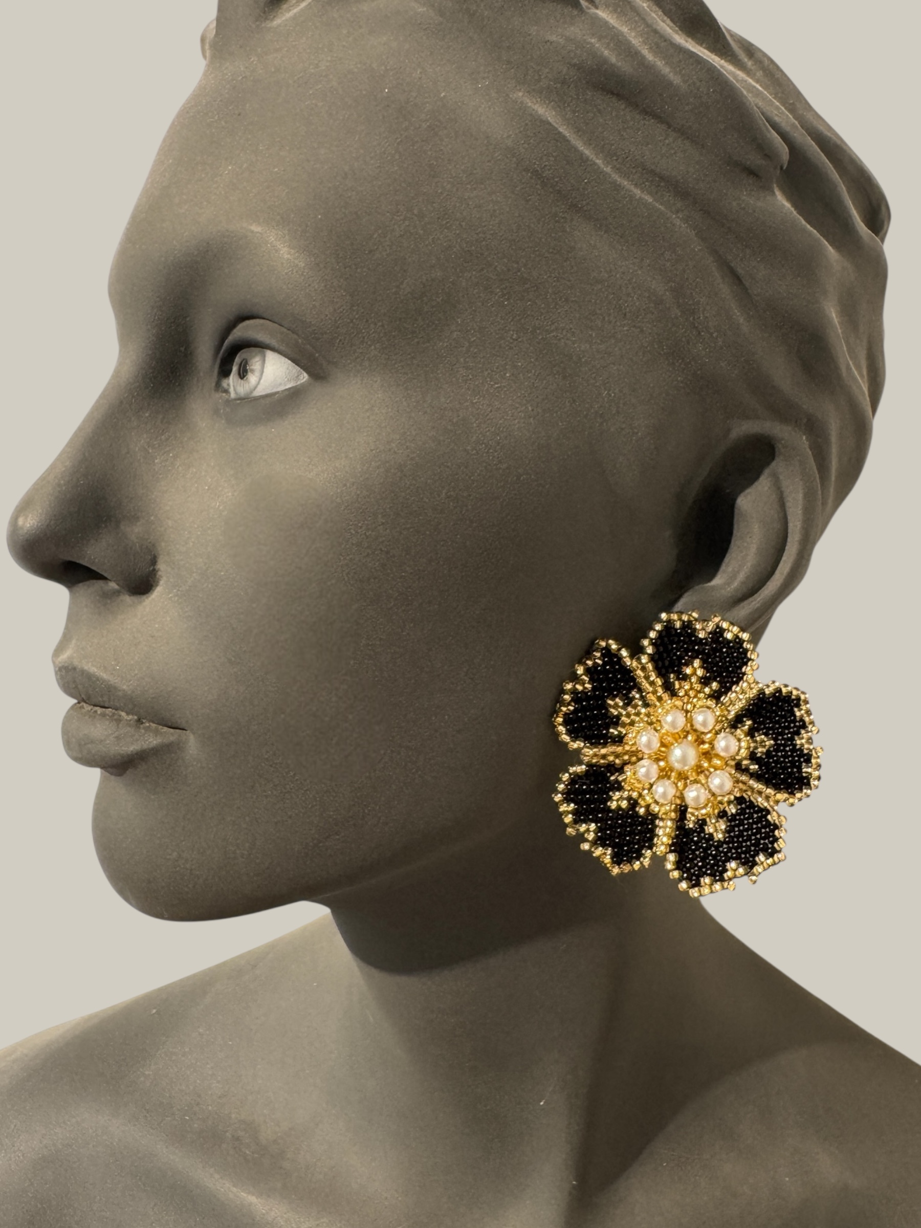 Flowers and pearls