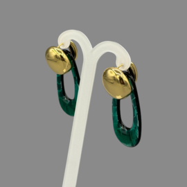 Resin oorbellen groen