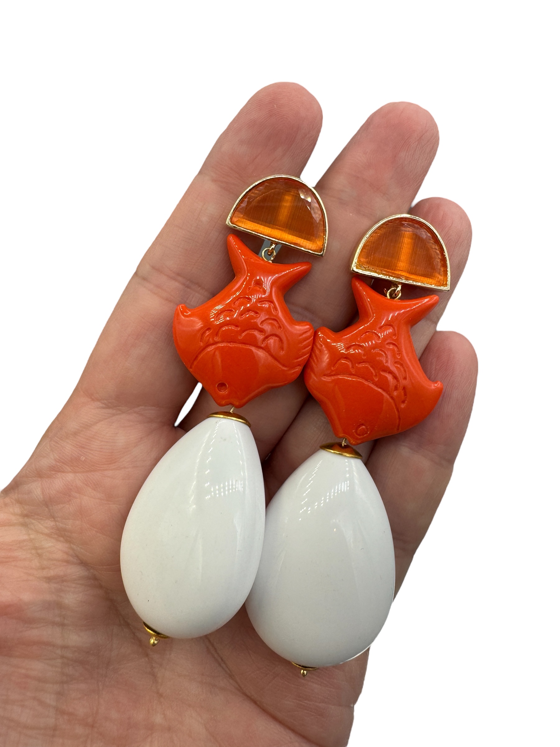 Cateye en resin oorbellen