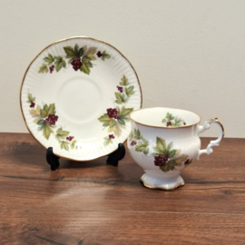 Elizabethan Kop & Schotel