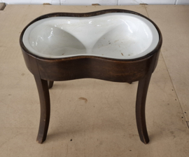 Antieke Bidet of Waskom