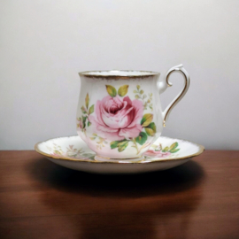 Royal Albert - American Beauty - Kop en schotel