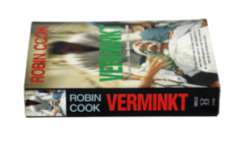 ZB2739/1 - Robin Cook - Verminkt