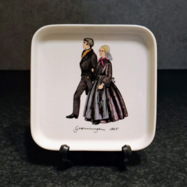 Gebaksbord - Villeroy & Boch Burgherdragt - Groningen 1865 - Blauw Logo