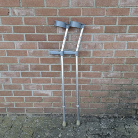 Elleboog Krukken - Grijs - Dokter BV
