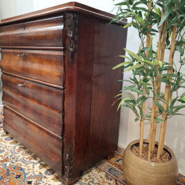 Antieke Biedermeier Commode van Mahoniehout