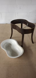 Antieke Bidet of Waskom