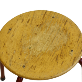 Stoere Industriële Kruk met metalen rood onderstel