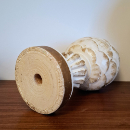 2 Dennenappels van Hout - Decoratie