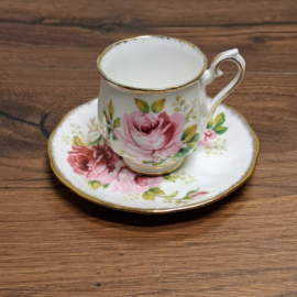 Royal Albert - American Beauty - Kop en schotel